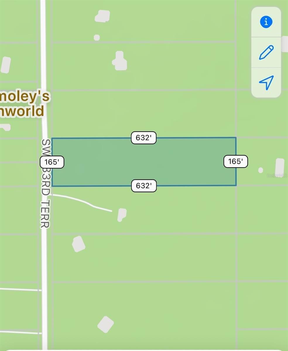 Spacious Land in Dunnellon, FL
