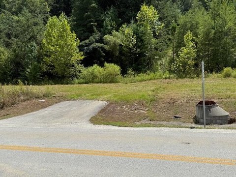 Commercial Land in Beattyville, KY