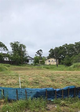 Cleared Interior Lot in Denison