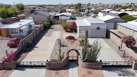 LAND, Yuma, AZ