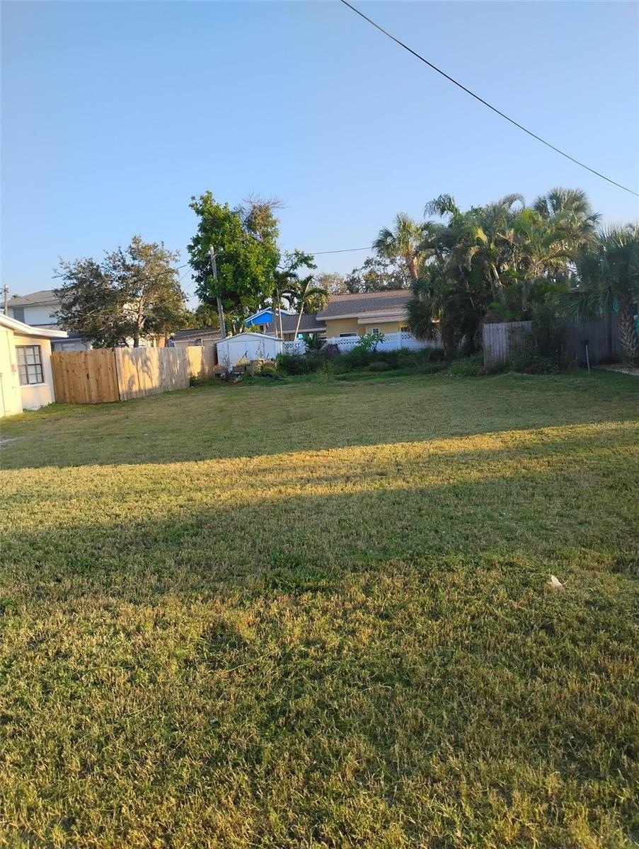 Vacant Lot in Indian Rocks