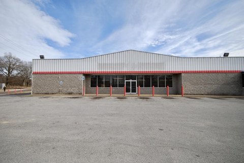 High-Traffic Retail Location in Jackson