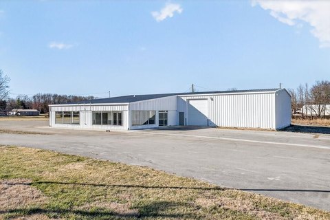 Versatile Commercial Building on 5 Acres