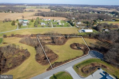 Industrial Park Cul-de-Sac Lot