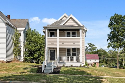 Remodeled Duplex Near Hospital