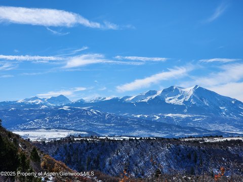 8-Acre Lot with Mountain Views