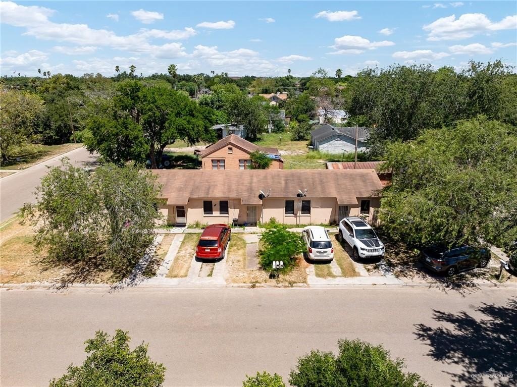San Juan Triplex Plus House