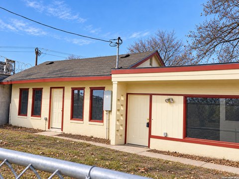 Refurbished Four-Unit Property