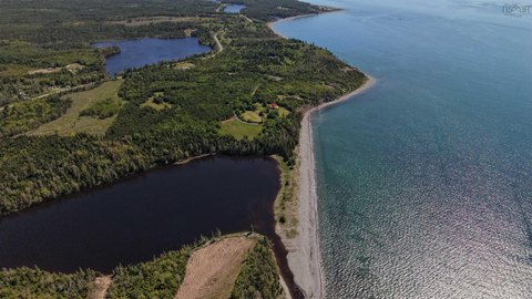 Manassette Lake, NS