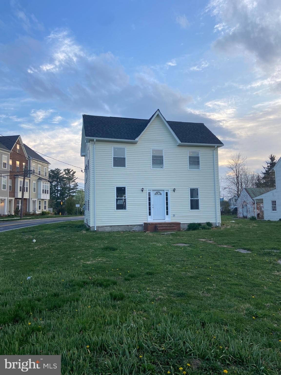 Renovated Commercial Property in Urbana