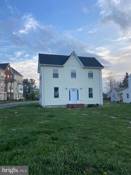 Renovated Commercial Property in Urbana