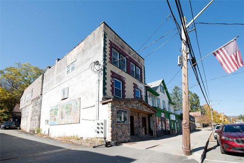 Mixed-Use Investment Opportunity in Liberty