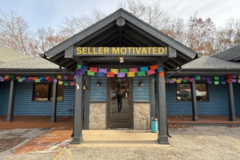 Eastlake Commercial Building with Licenses