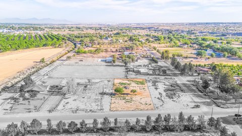 Land, Clint, TX