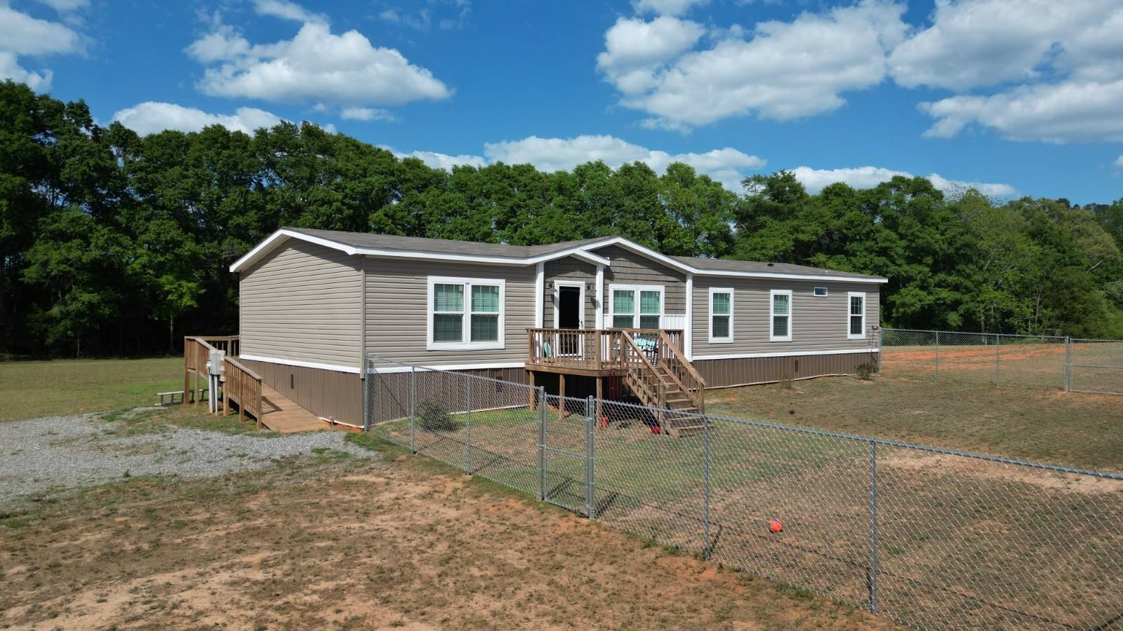 Farm/Estate with Mobile Home