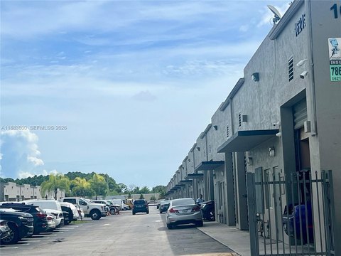 Miami Warehouse with Office Space