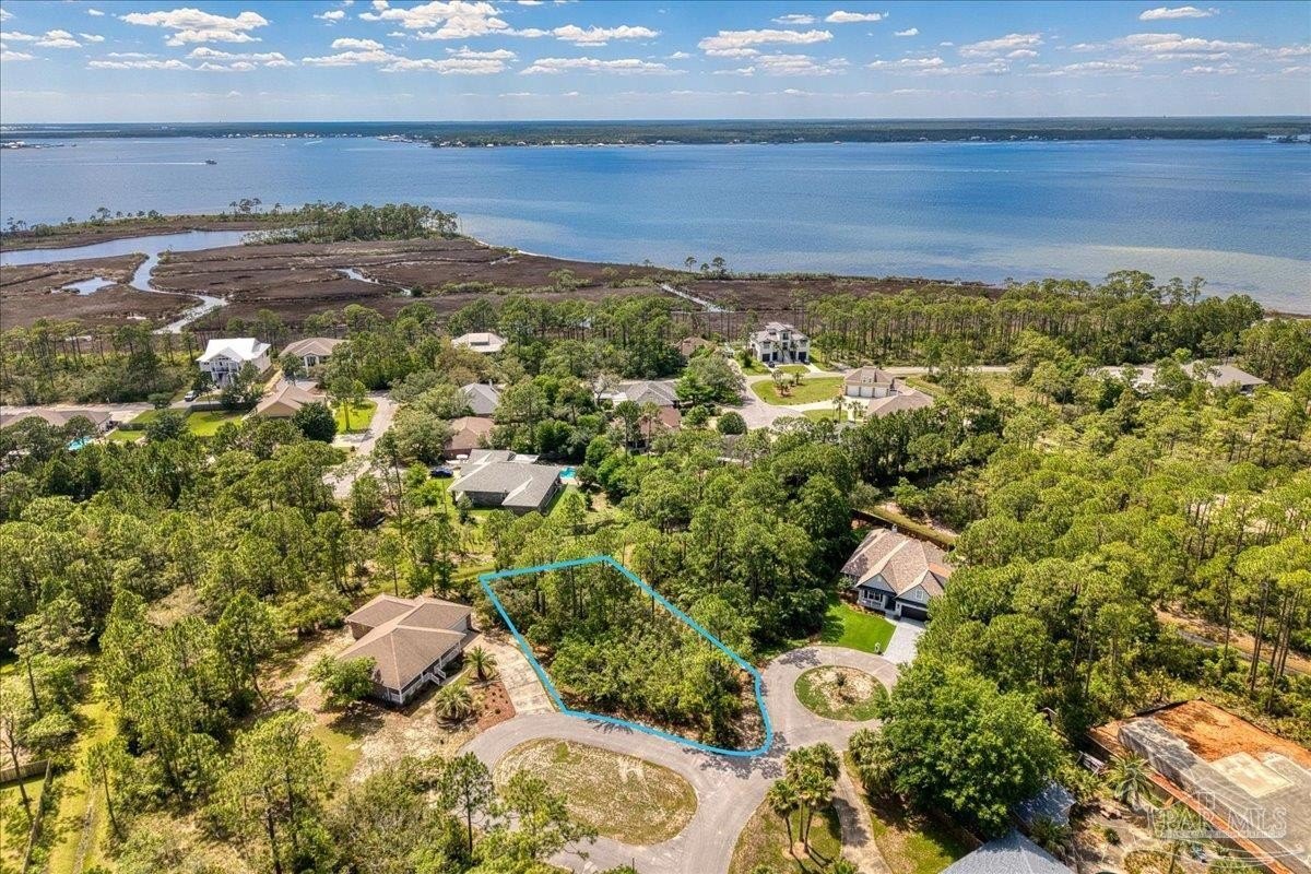 Pensacola Land: Dream Home Setting