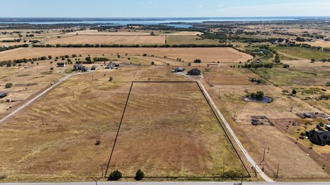 Land, Sanger, TX
