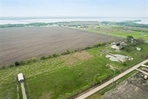 Land, Ennis, TX