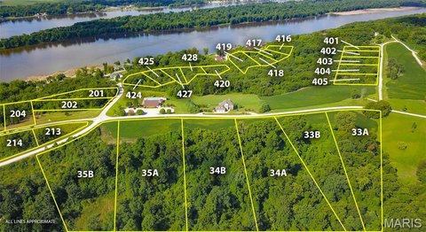 LAND - Golden Eagle, IL