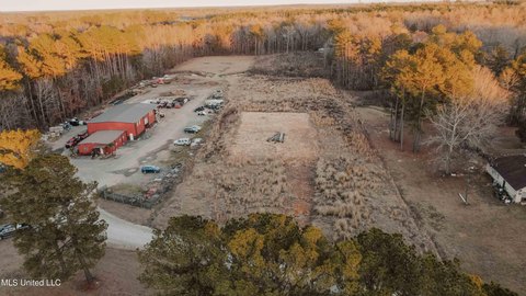 Commercial Land in Growing Brandon