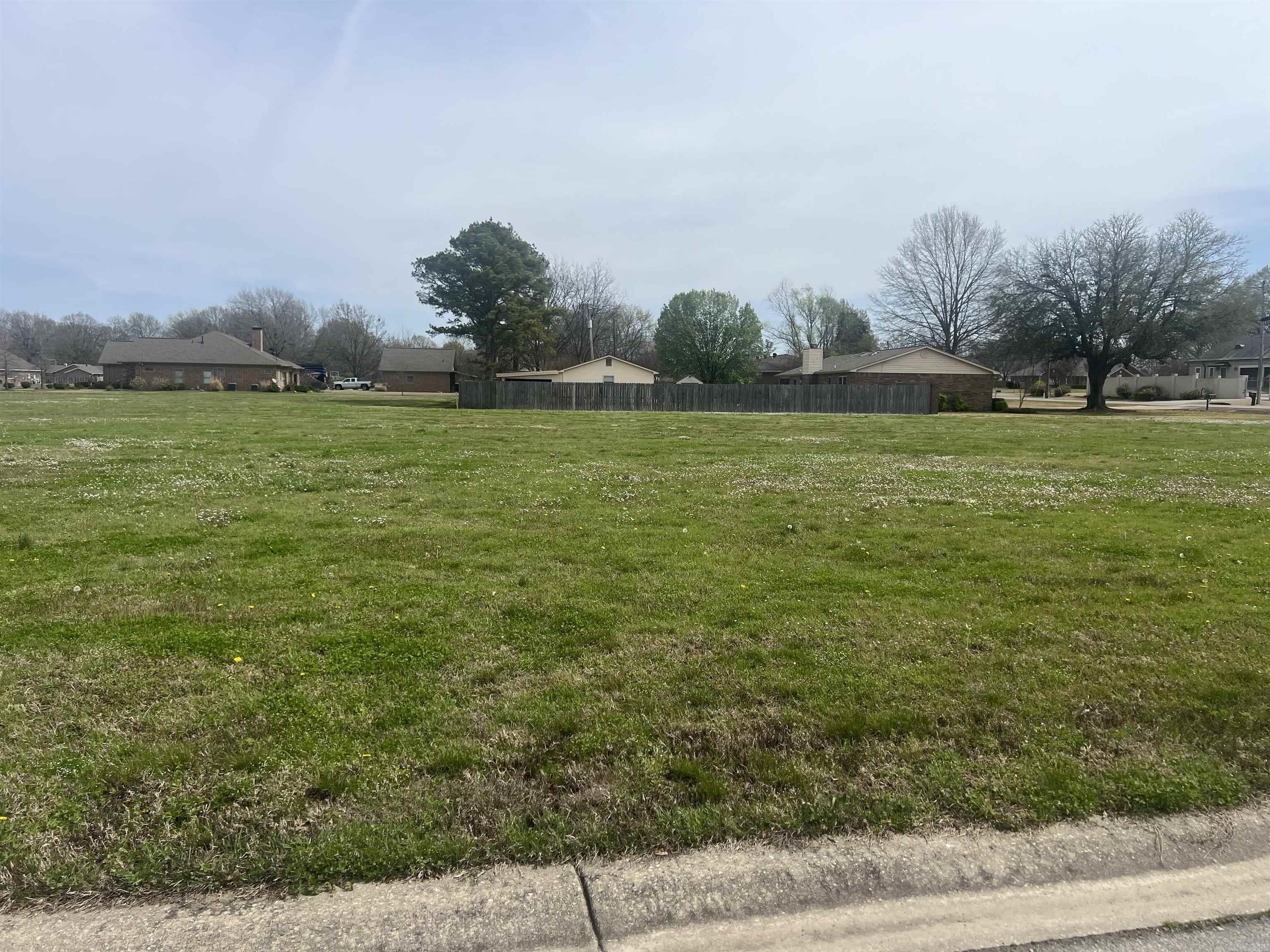 Residential Land in Grande Haven Estates