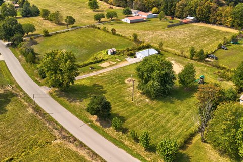 Residential Land in Jeffersonville, KY