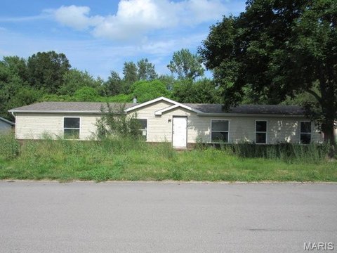 LAND - Lebanon, IL