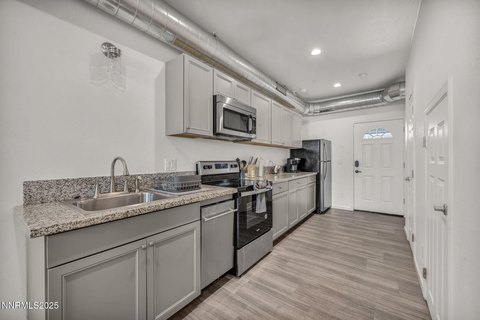 Modern Duplex Near Downtown Reno