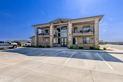 Modern Prescott Office/Industrial Facility