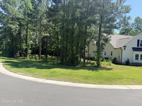 Buildable Riverfront Community Lot