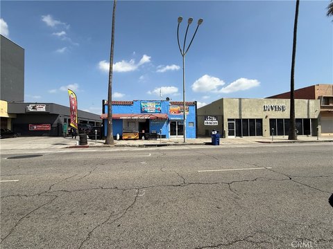 Van Nuys Retail Redevelopment Opportunity