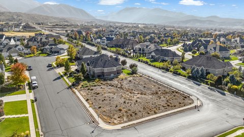 Residential Land with Mountain Views