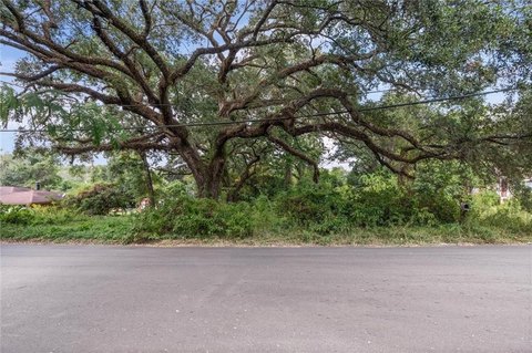 Land, Mobile, AL