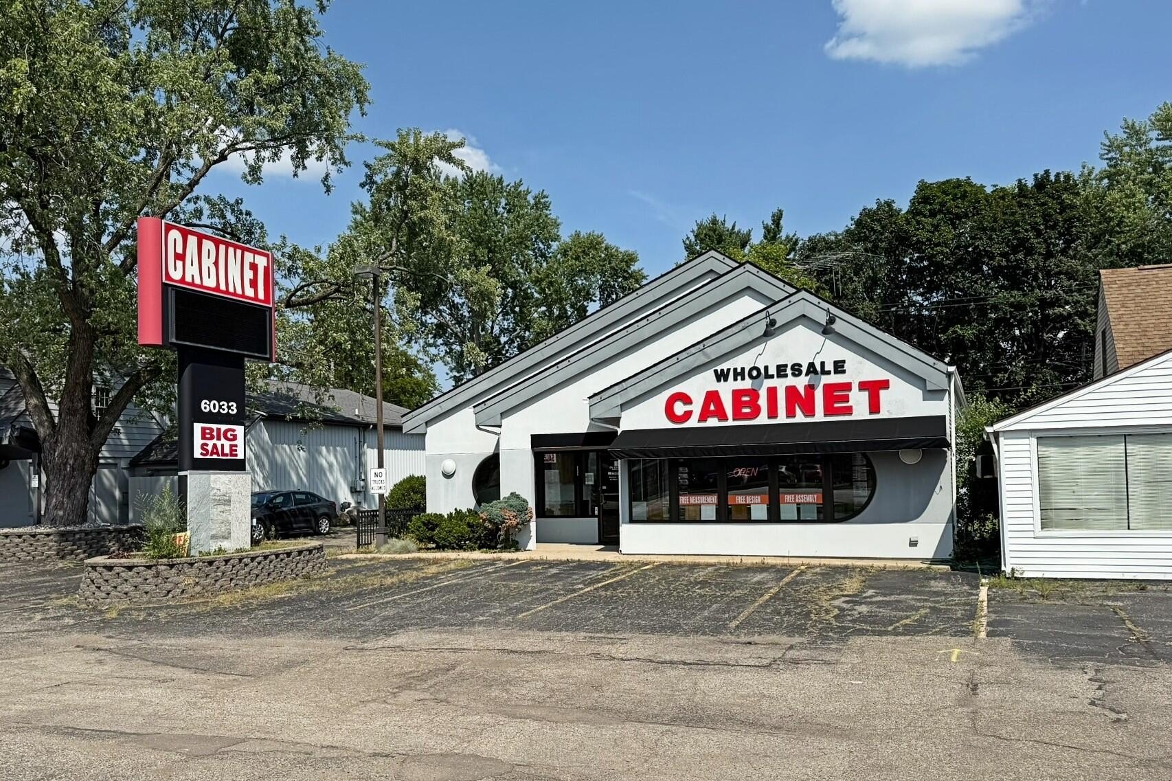 Retail Space on High-Traffic Corridor