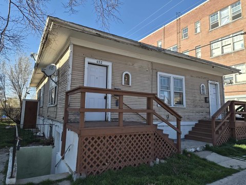 Triplex with Separate Utilities