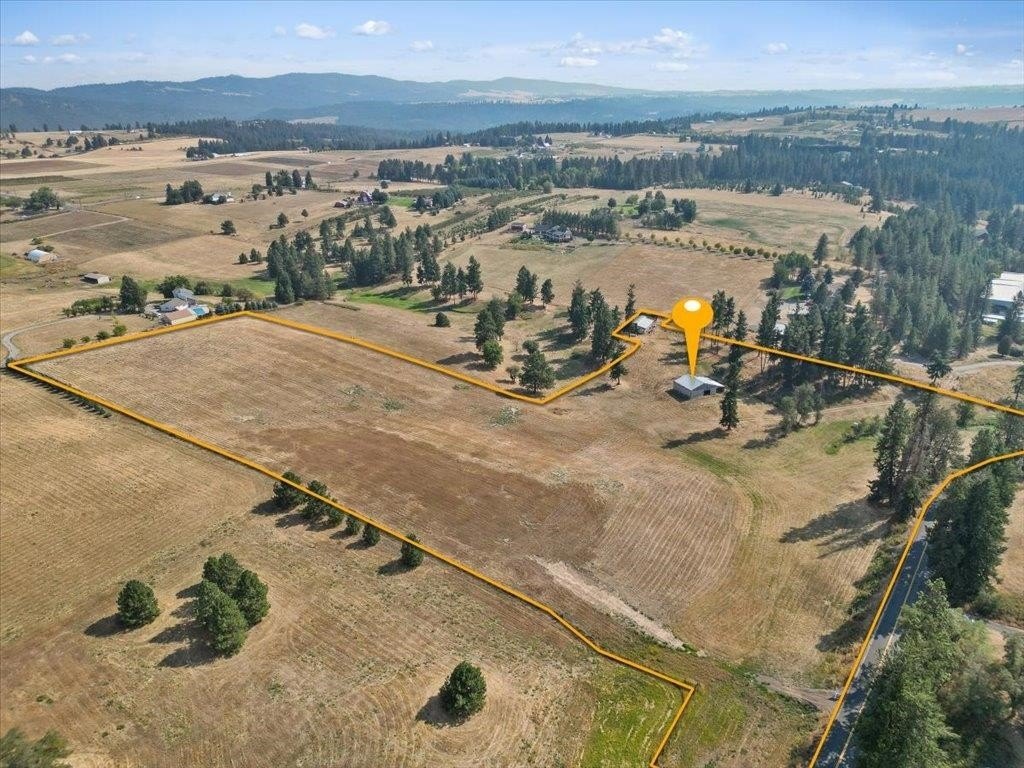 Prime Land in Green Bluff