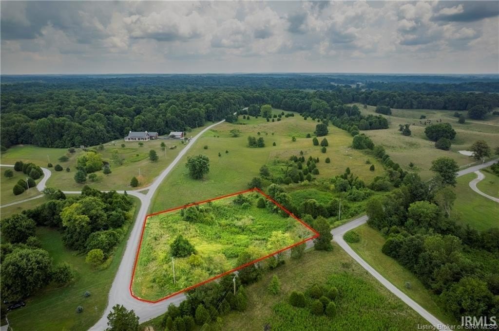 Residential Land in Fredericksburg, IN