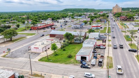 Long-Narrow Commercial Land Lot