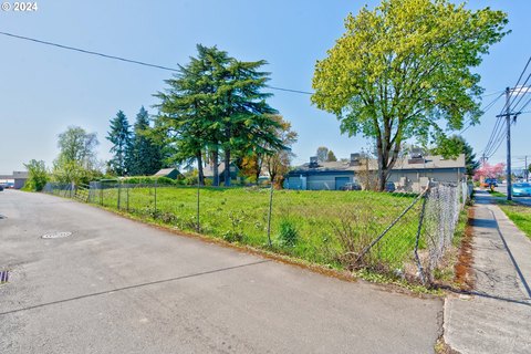 Prime Land in Hillsboro, OR