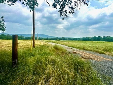 Land with Deep Pond Building Site