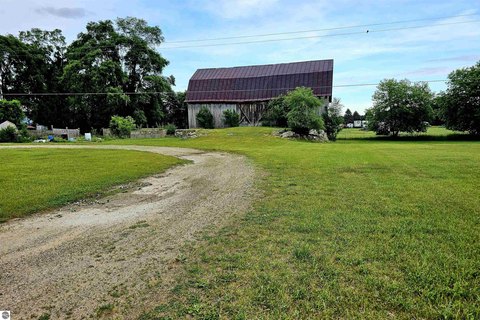 LAND - Elwell, MI