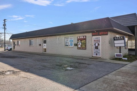 Office Building with Ample Parking