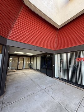 Retail Space in Tinley Park
