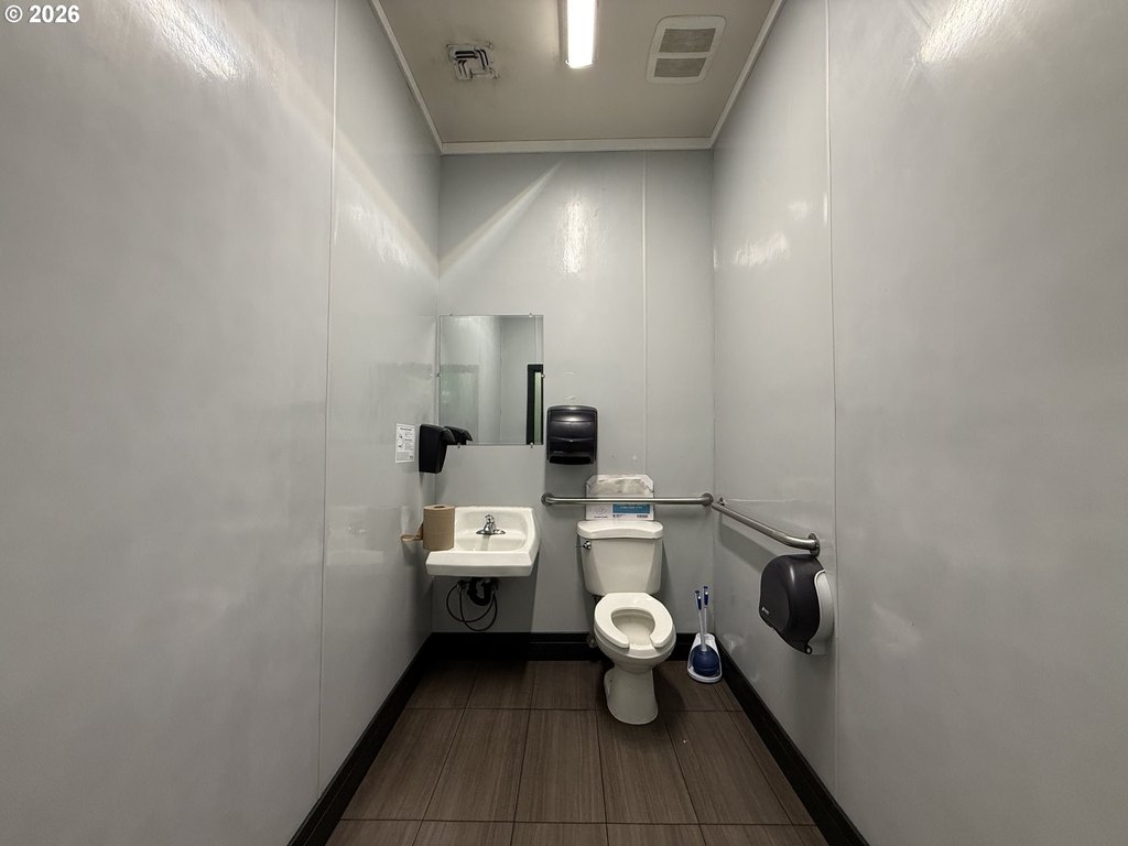 Picture 19