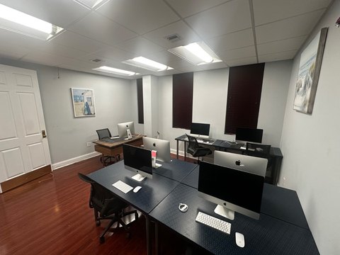 Professional Office Suite in Hallmark Tower
