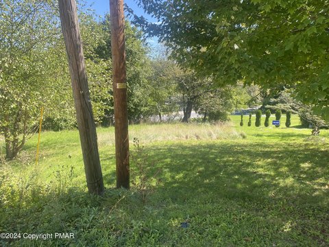 Land in Roseto Borough