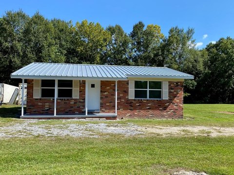 Remodeled Commercial Property, High Visibility