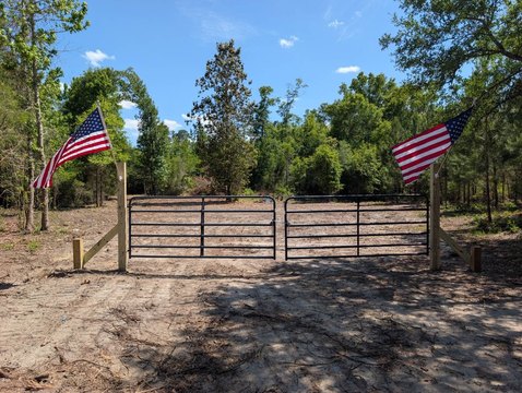 Gated Mini Farm Recreational Tract