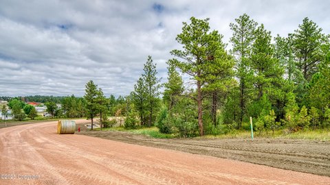 Land, Pine Haven, WY